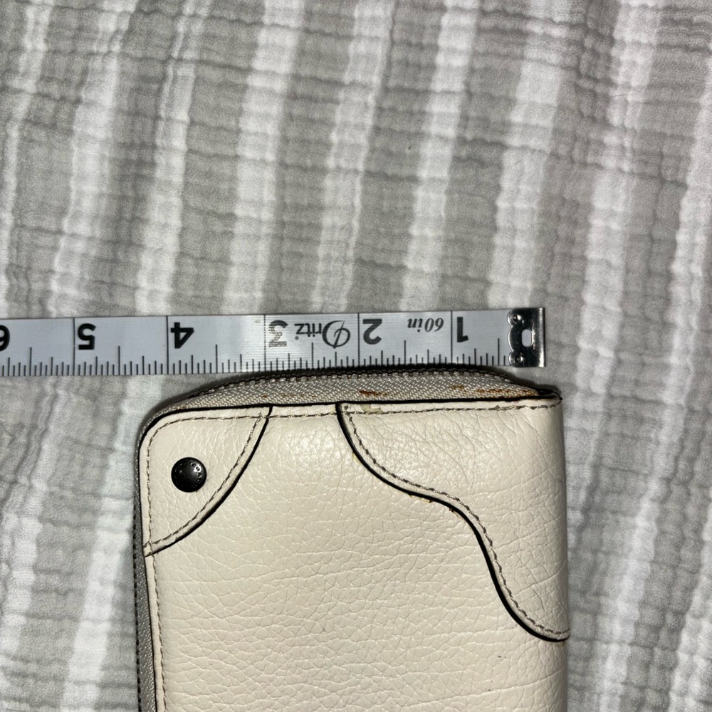 Coach Mickie Grained Leather Wallet - Picture 6 of 7